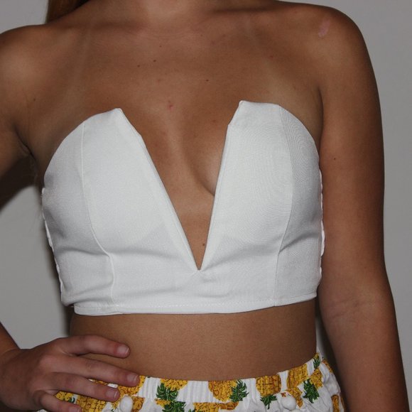 Tops - Deep V Crop